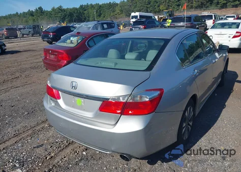 2015 Honda Accord Lx z USA, uszkodzony, nr VIN 1HGCR2F31FA119082